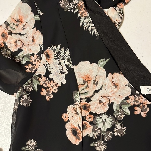BCBG shift dress, black with pink florals, sz small - Picture 7 of 9